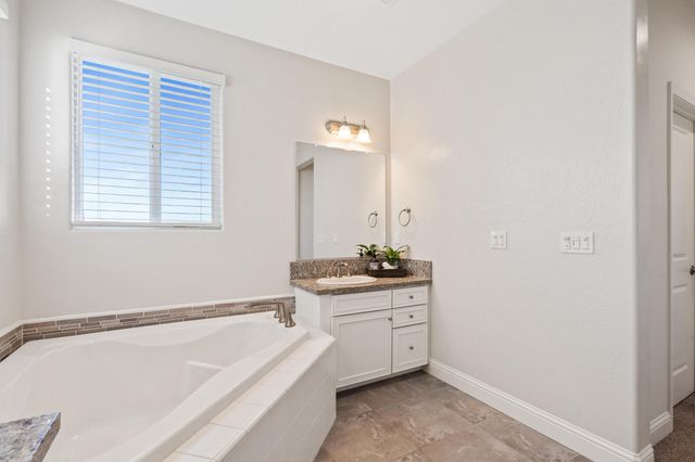 3013 N Dayton Street, Visalia, CA 93291