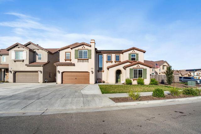 3013 N Dayton Street, Visalia, CA 93291