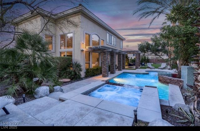 136 South Buteo Woods Lane, Las Vegas, NV 89144