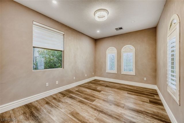 136 South Buteo Woods Lane, Las Vegas, NV 89144