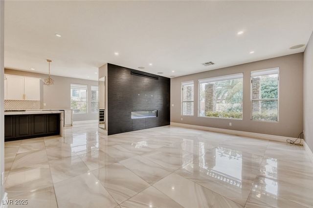 136 South Buteo Woods Lane, Las Vegas, NV 89144