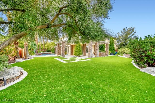 136 South Buteo Woods Lane, Las Vegas, NV 89144