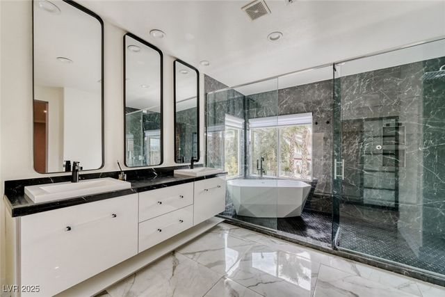 136 South Buteo Woods Lane, Las Vegas, NV 89144