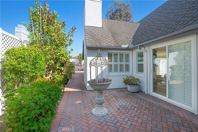 26346 Sorrell, Laguna Hills, CA 92653