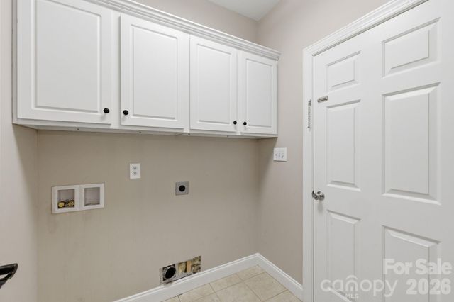 190 Meadow Glen Drive, Troutman, NC 28166