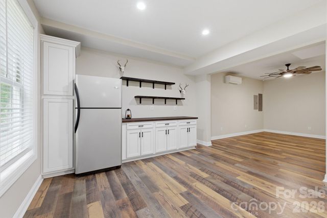190 Meadow Glen Drive, Troutman, NC 28166