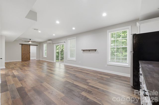 190 Meadow Glen Drive, Troutman, NC 28166