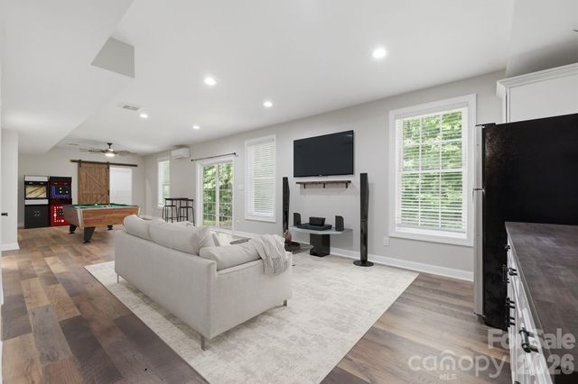 190 Meadow Glen Drive, Troutman, NC 28166