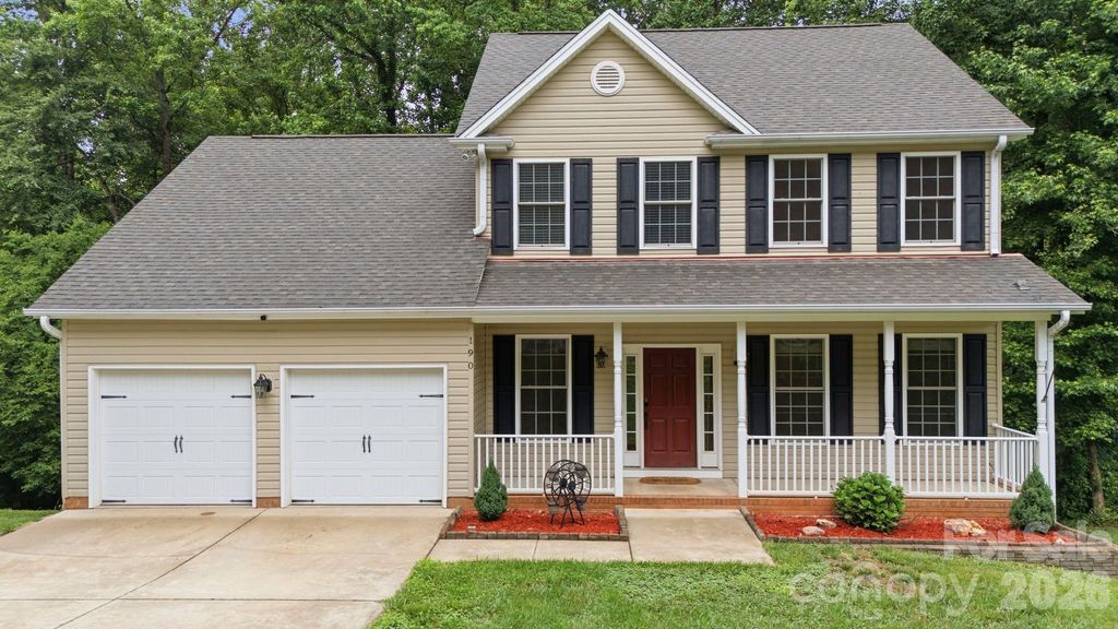 190 Meadow Glen Drive, Troutman, NC 28166