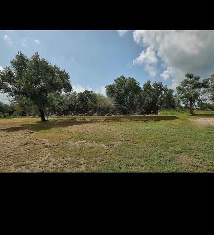 255 Blue Flame RD, Cedar Creek, TX 78612