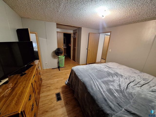 231 W Washington Ave Avenue, Salem, SD 57058