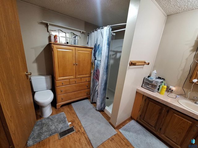 231 W Washington Ave Avenue, Salem, SD 57058