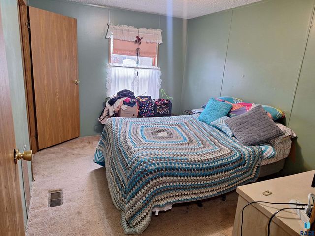 231 W Washington Ave Avenue, Salem, SD 57058