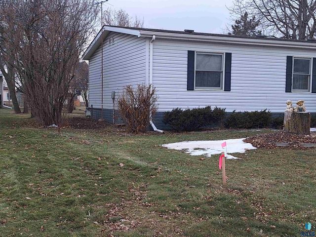 231 W Washington Ave Avenue, Salem, SD 57058