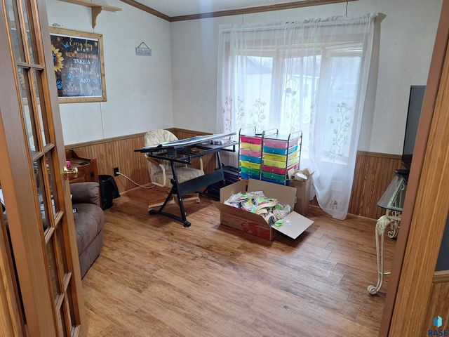 231 W Washington Ave Avenue, Salem, SD 57058