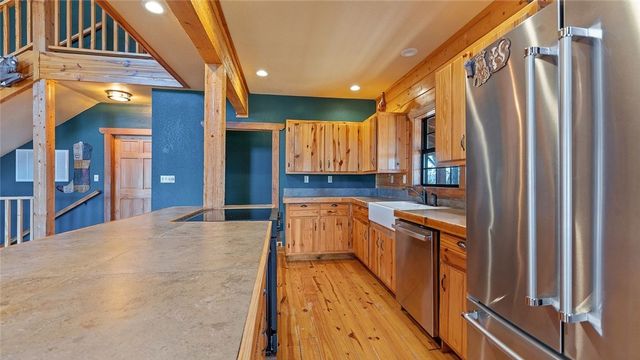 4 Quail Run Drive, Holiday Island, AR 72631