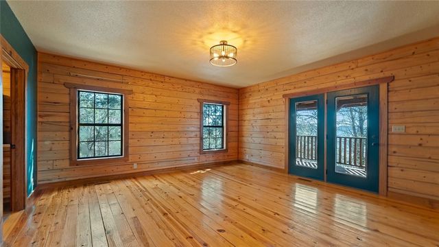 4 Quail Run Drive, Holiday Island, AR 72631