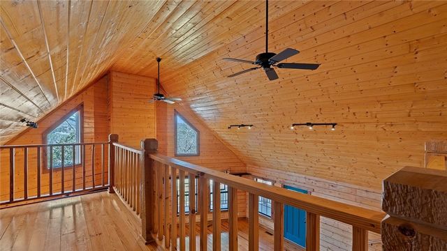 4 Quail Run Drive, Holiday Island, AR 72631