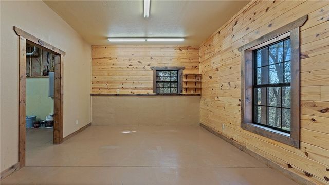 4 Quail Run Drive, Holiday Island, AR 72631