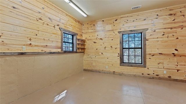 4 Quail Run Drive, Holiday Island, AR 72631