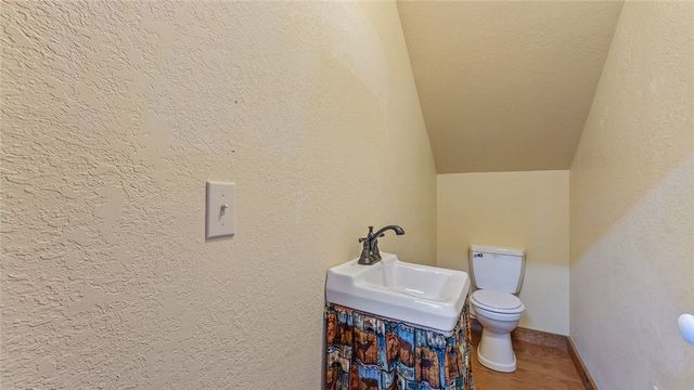 4 Quail Run Drive, Holiday Island, AR 72631