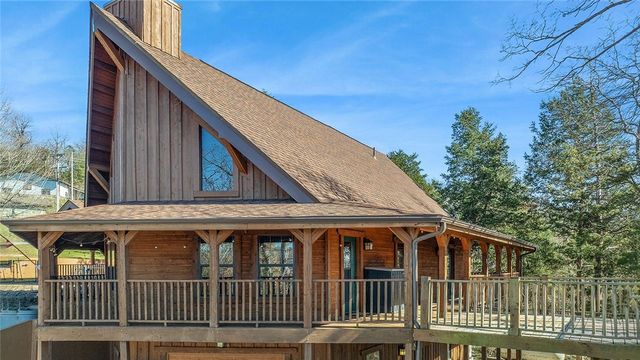 4 Quail Run Drive, Holiday Island, AR 72631