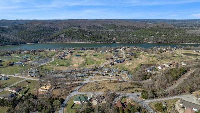 4 Quail Run Drive, Holiday Island, AR 72631