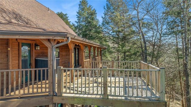 4 Quail Run Drive, Holiday Island, AR 72631