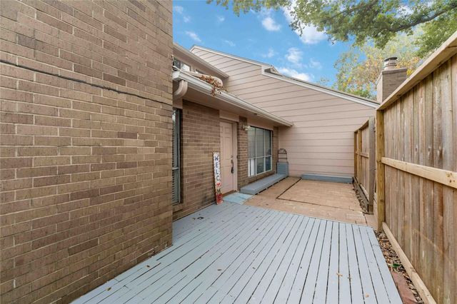 13911 Hollowgreen Drive, Houston, TX 77082