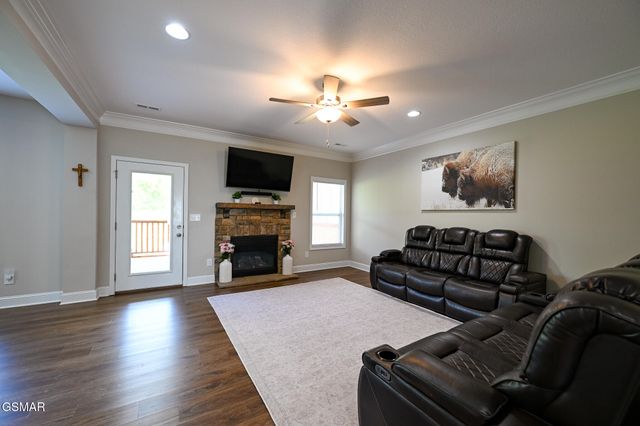 2118 Tributary Drive, Sevierville, TN 37876