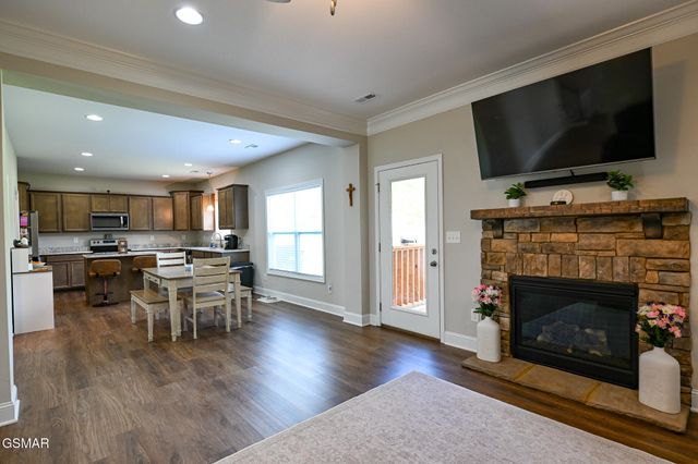2118 Tributary Drive, Sevierville, TN 37876