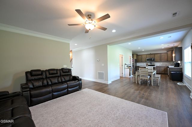 2118 Tributary Drive, Sevierville, TN 37876
