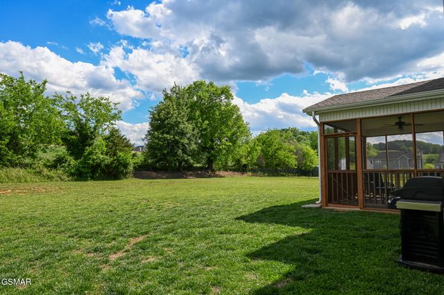 2118 Tributary Drive, Sevierville, TN 37876