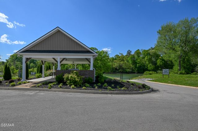 2118 Tributary Drive, Sevierville, TN 37876