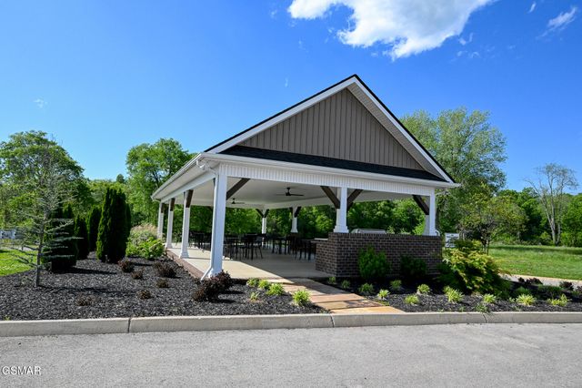 2118 Tributary Drive, Sevierville, TN 37876