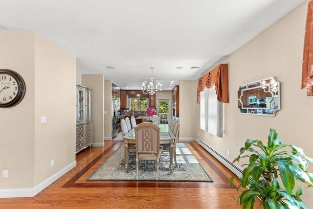 296 College Farm Rd, Waltham, MA 02451
