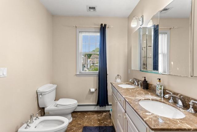 296 College Farm Rd, Waltham, MA 02451
