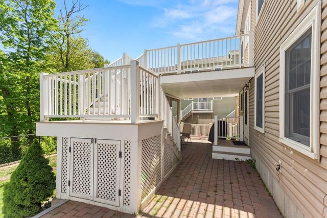 296 College Farm Rd, Waltham, MA 02451