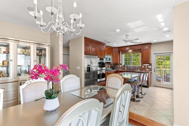 296 College Farm Rd, Waltham, MA 02451