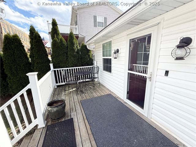 690 Hopkins Avenue, Danville, WV 25130