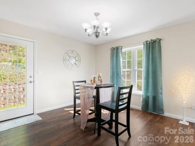 67 Burney Mountain Road, Fletcher, NC 28732