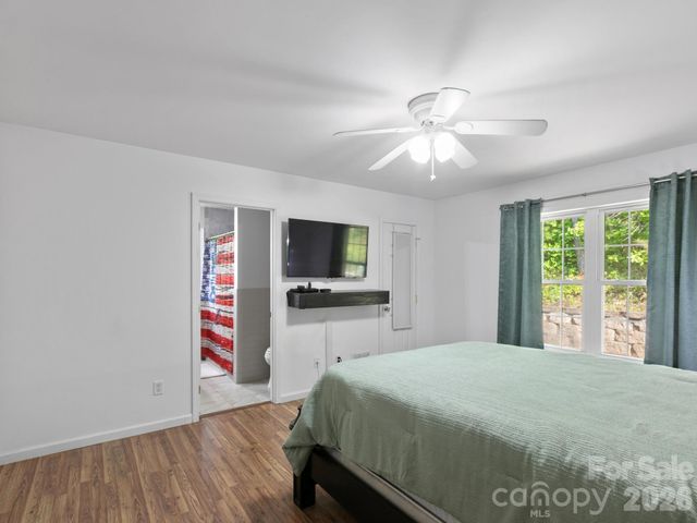 67 Burney Mountain Road, Fletcher, NC 28732