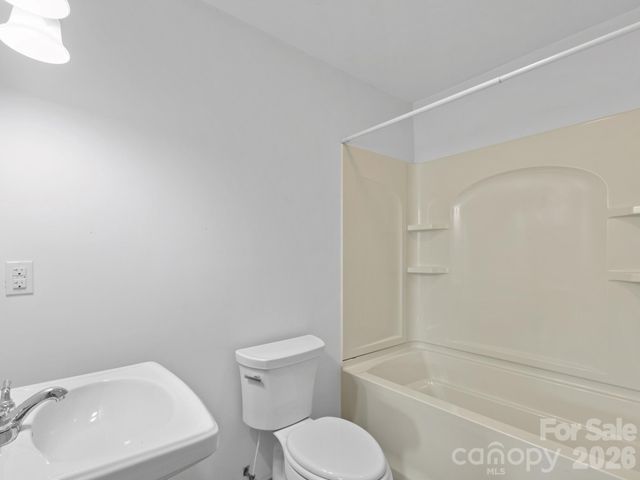 67 Burney Mountain Road, Fletcher, NC 28732
