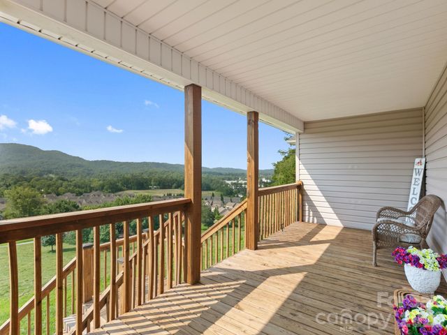 67 Burney Mountain Road, Fletcher, NC 28732