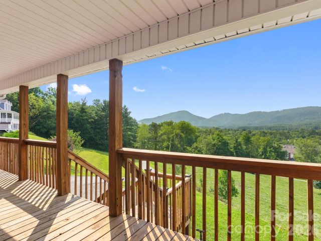 67 Burney Mountain Road, Fletcher, NC 28732