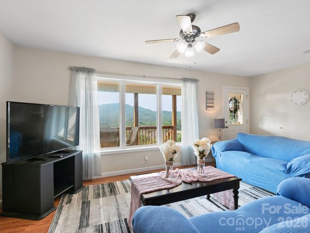 67 Burney Mountain Road, Fletcher, NC 28732