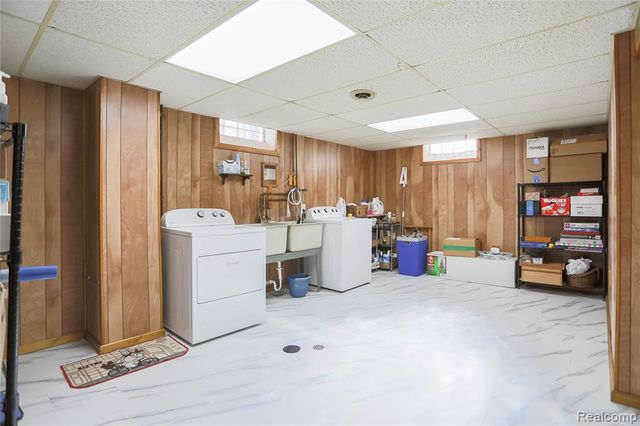 28646 Aline Drive, Warren, MI 48093