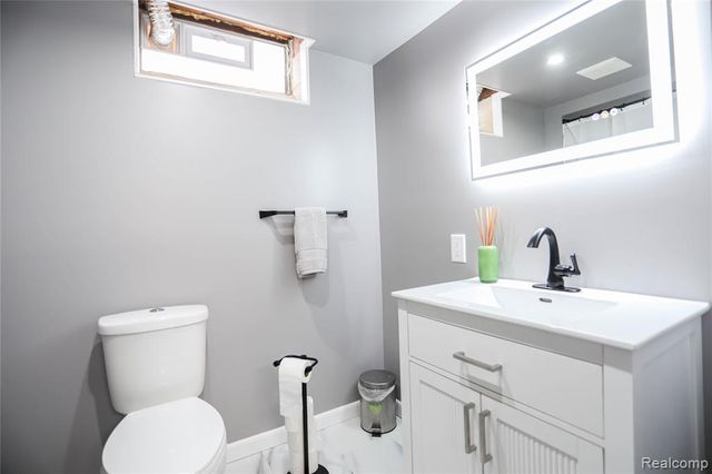 28646 Aline Drive, Warren, MI 48093