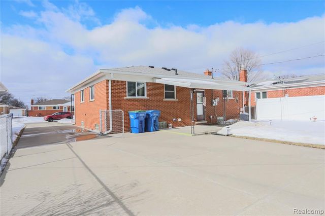 28646 Aline Drive, Warren, MI 48093