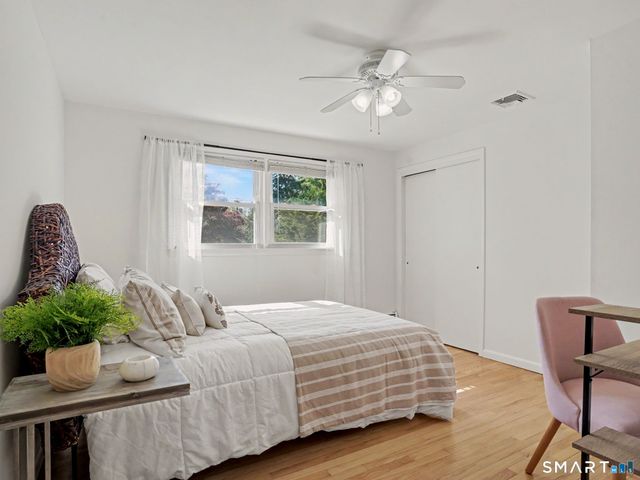 35 Eureka Avenue, Stratford, CT 06614